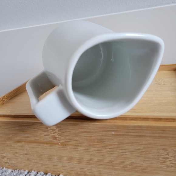 Vintage Modern White Creamer Pitcher (Small-12oz) - Picture 5 of 5